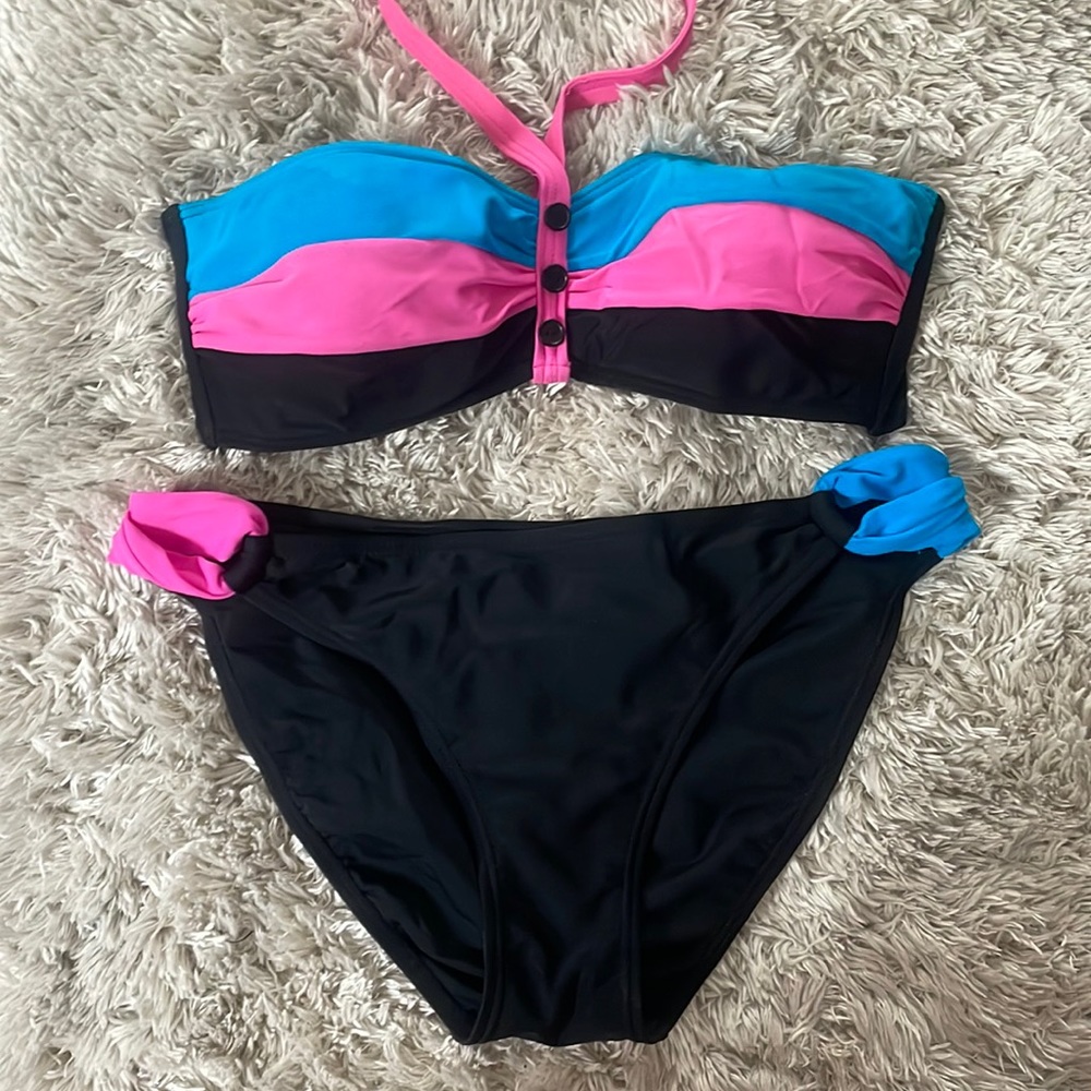 So brand black pink and blue bikini size Large